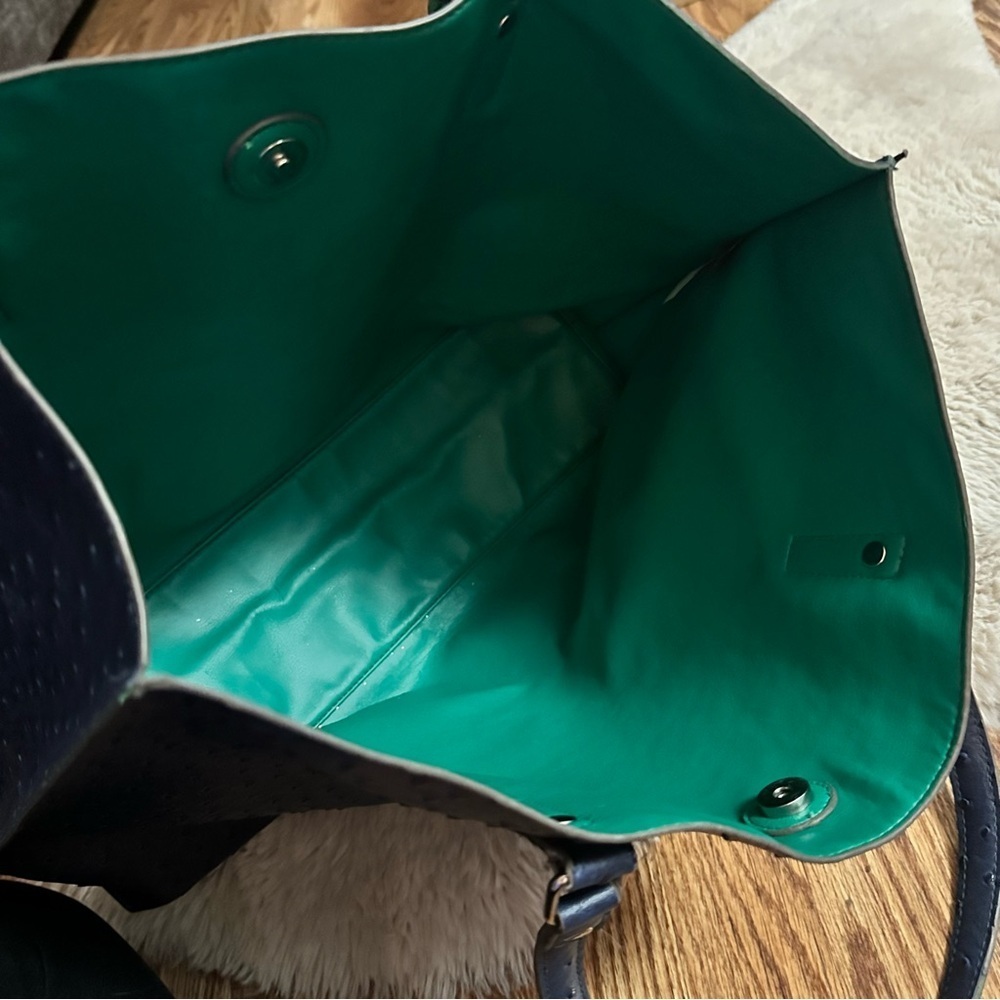 Large Merona Handbag - Picture 8 of 14